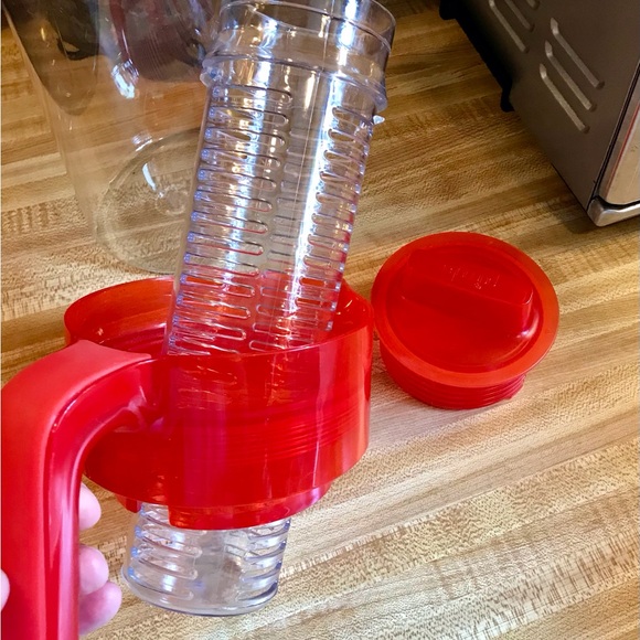 2/$10 PRIMULA Tall Plastic Fruit Infuser Water Pitcher Cucumber Water Container - Picture 9 of 14